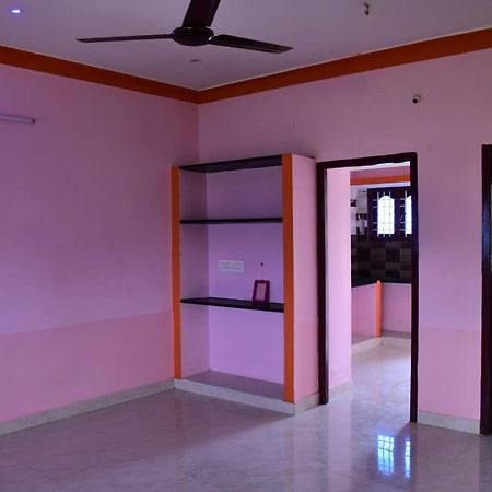 Appartement Ramana Maharshi Gaestehaus à Tiruvannāmalai Extérieur photo