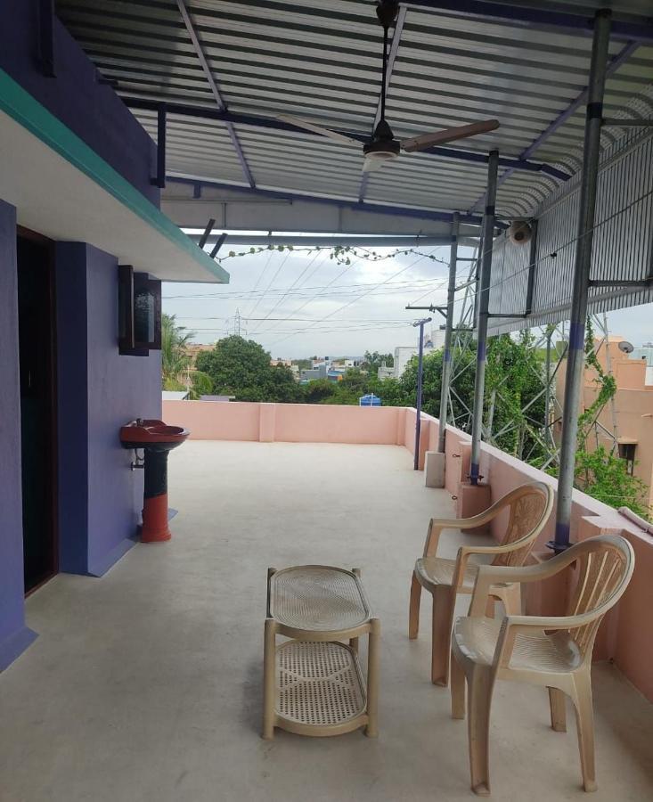Appartement Ramana Maharshi Gaestehaus à Tiruvannāmalai Extérieur photo